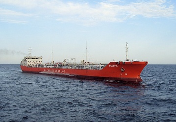 Tanker of about 12000 t DWT.       Project 00210 