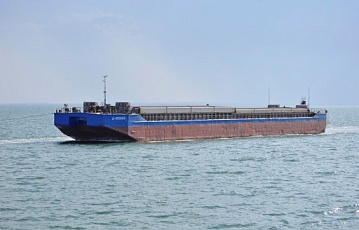 Industrial ships, barges