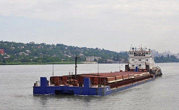 Dry-cargo barge of 4130 t cargo capacity. Project 03020